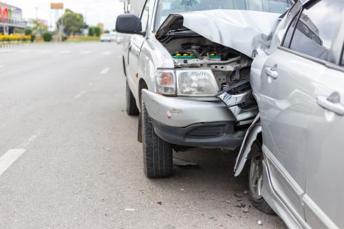 追突事故の被害にあったとき、弁護士に依頼すべき4つの理由